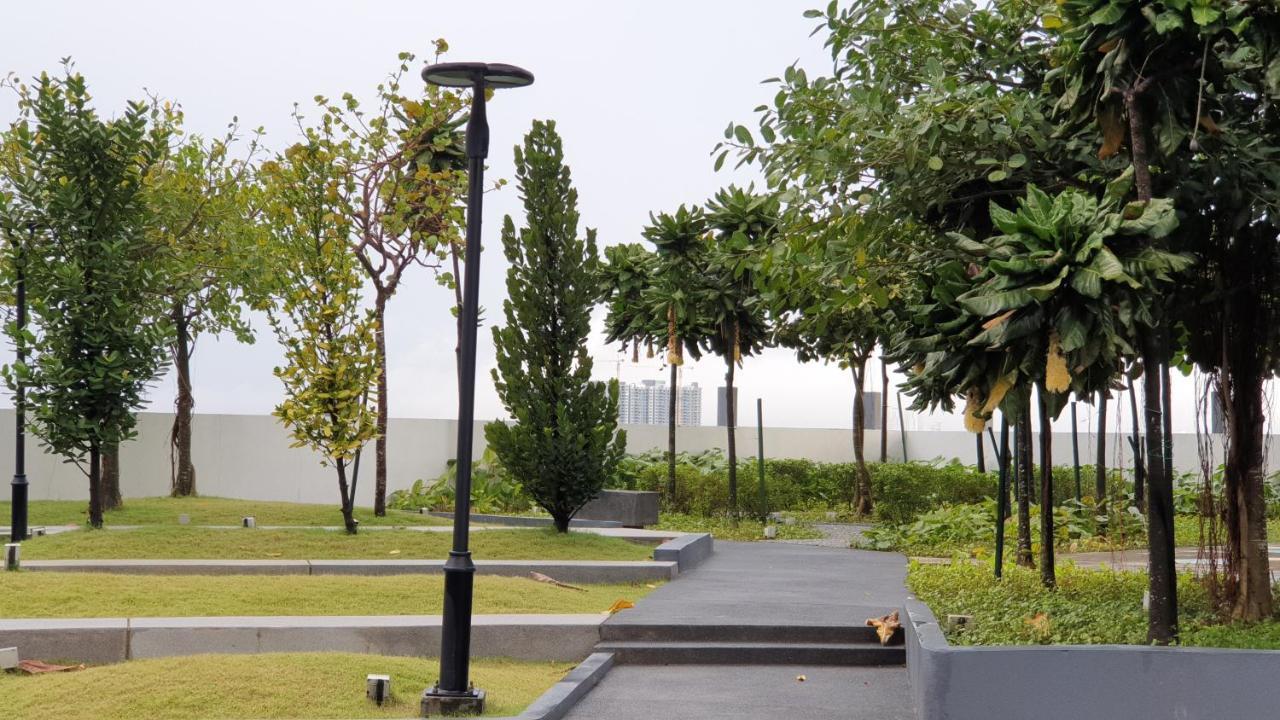 Bsp21 Family Homestay Jenjarum Buitenkant foto