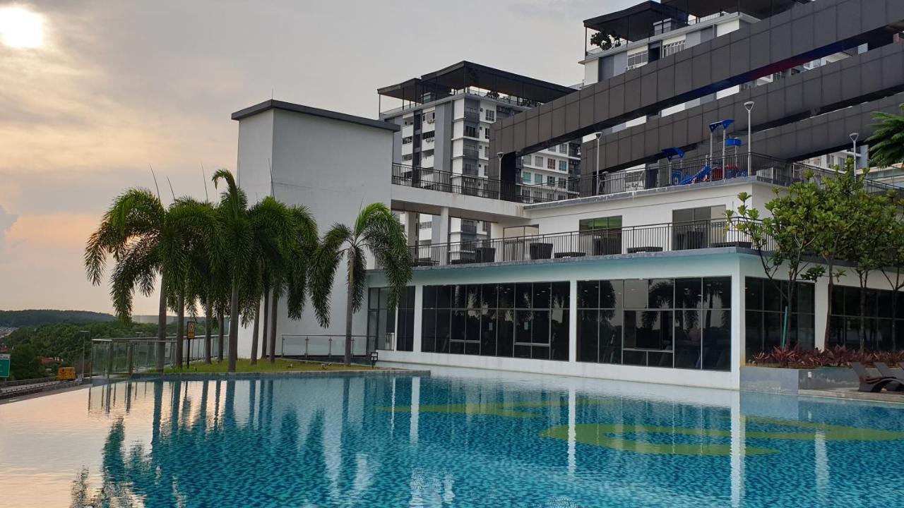 Bsp21 Family Homestay Jenjarum Buitenkant foto