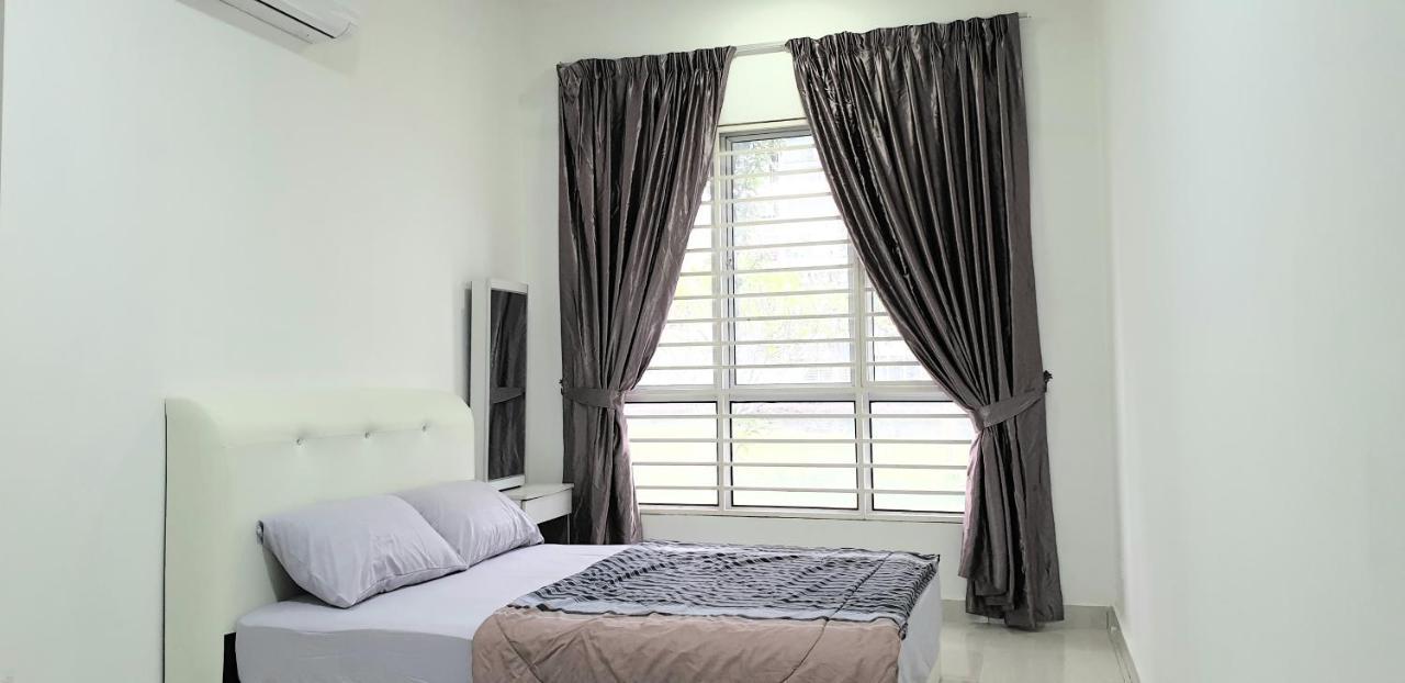 Bsp21 Family Homestay Jenjarum Buitenkant foto