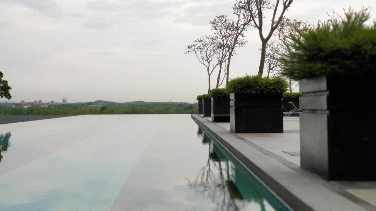 Bsp21 Family Homestay Jenjarum Buitenkant foto
